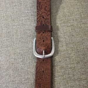 AEO women’s leather belt.